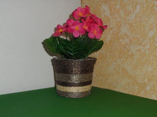 Arranjo Floral em Vaso de Sisal