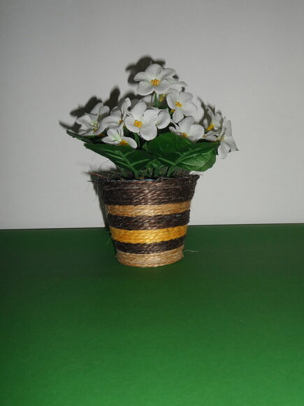 Arranjo Floral em Vaso de Sisal