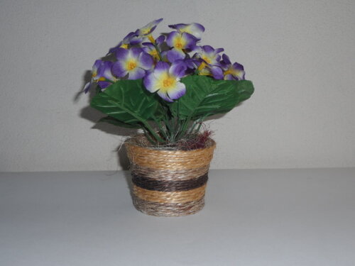 Arranjo Floral em Vaso de Sisal