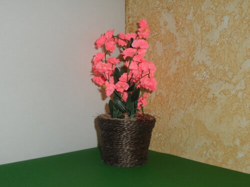 Arranjo Floral em Vaso de Sisal