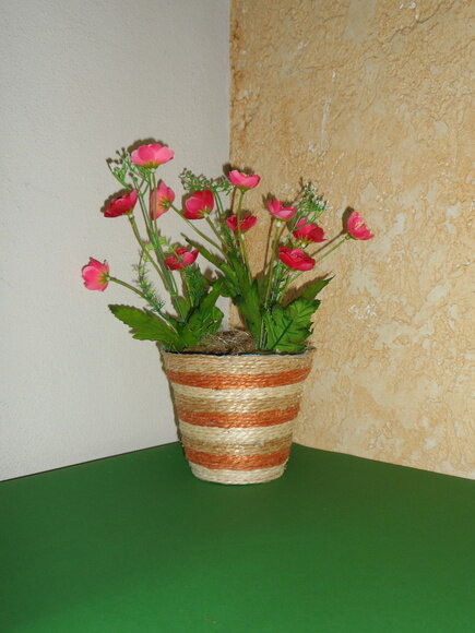 Arranjo Floral em Vaso de Sisal