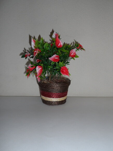 Arranjo Floral em Vaso de Sisal