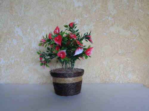 Arranjo Floral em Vaso de Sisal