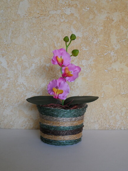 Arranjo Floral em Vaso de Sisal