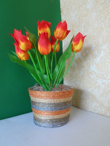 Arranjo Floral em Vaso de Sisal