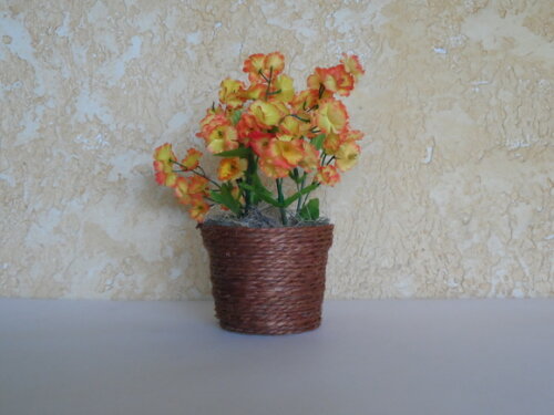 Arranjo Floral em Vaso de Sisal