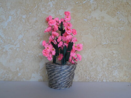Arranjo Floral em Vaso de Sisal