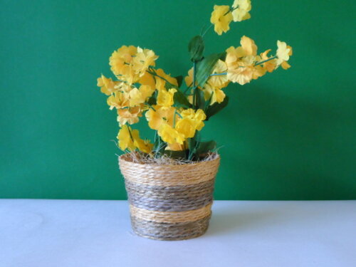Arranjo Floral em Vaso de Sisal