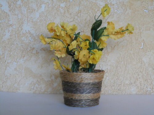 Arranjo Floral em Vaso de Sisal