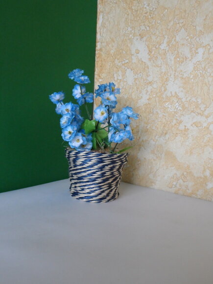 Arranjo Floral em Vaso de Sisal