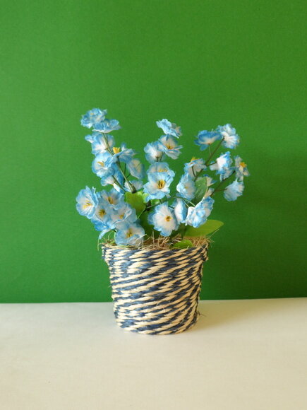 Arranjo Floral em Vaso de Sisal