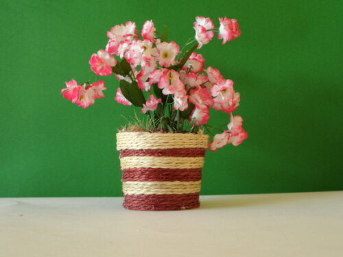 Arranjo Floral em Vaso de Sisal