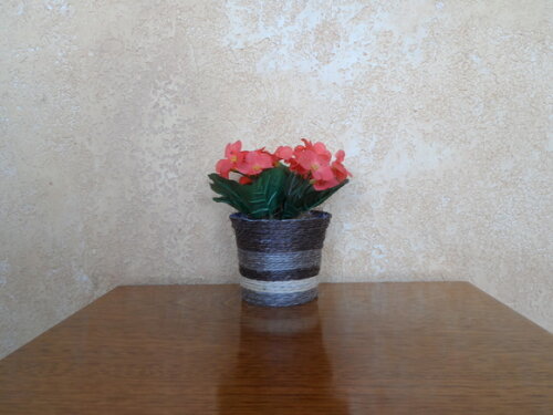 Arranjo Floral em Vaso de Sisal
