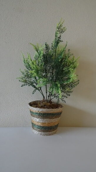 Arranjo Floral em Vaso de Sisal