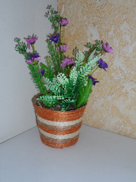 Arranjo Floral em Vaso de Sisal