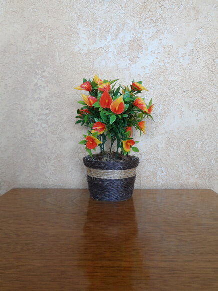 Arranjo Floral em Vaso de Sisal
