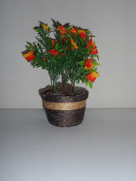 Arranjo Floral em Vaso de Sisal