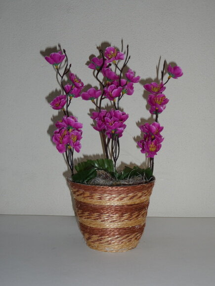 Arranjo Floral em Vaso de Sisal