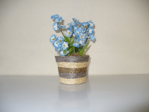 Arranjo Floral em Vaso de Sisal