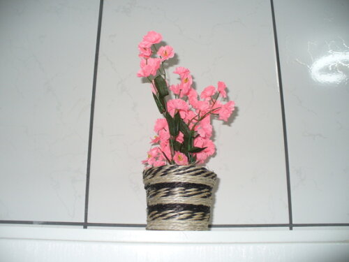 Arranjo Floral em Vaso de Sisal