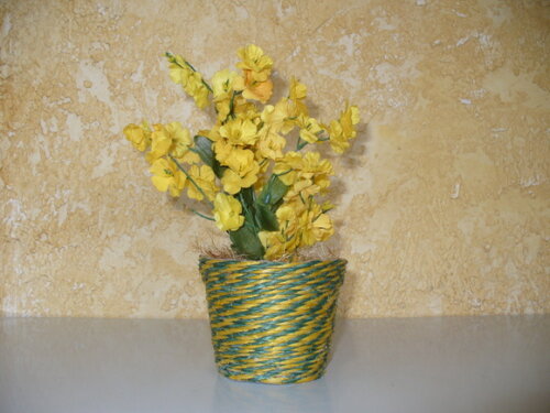 Arranjo Floral em Vaso de Sisal