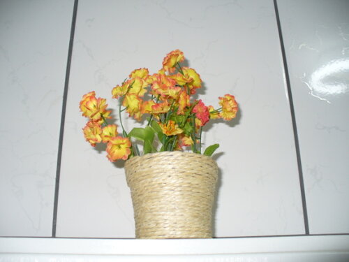Arranjo Floral em Vaso de Sisal