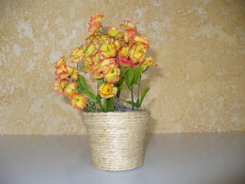 Arranjo Floral em Vaso de Sisal