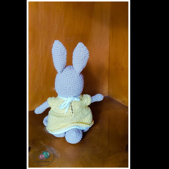 mamãe coelha popsom amigurumi
