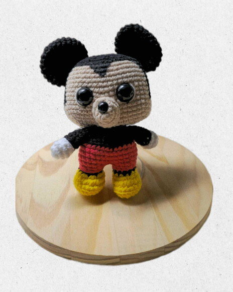 Mickey e Minnie em Amigurumi (cada)