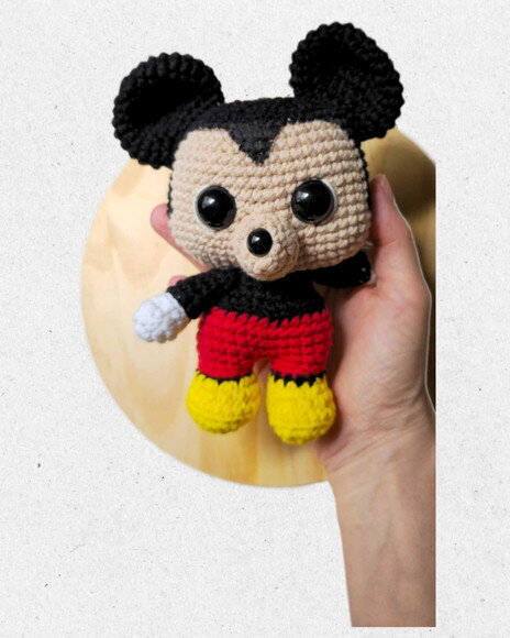 Mickey e Minnie em Amigurumi (cada)
