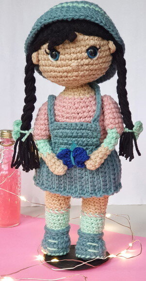 Boneca Bu Encantadora de Borboletas Amigurumi (personalizados)