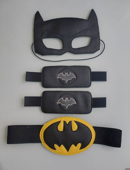 32 Kits Batman Batgirl