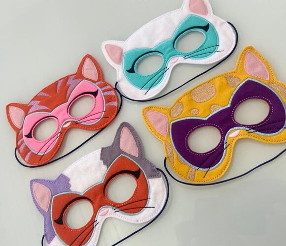 Kit 16 Máscaras Super Gatinhos
