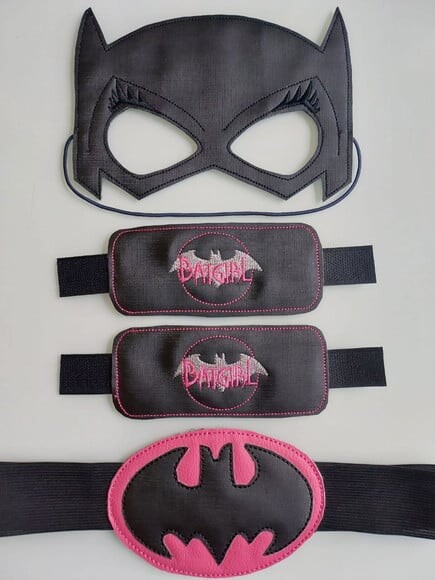 Máscara Batgirl Cinto e Braceletes Infantil