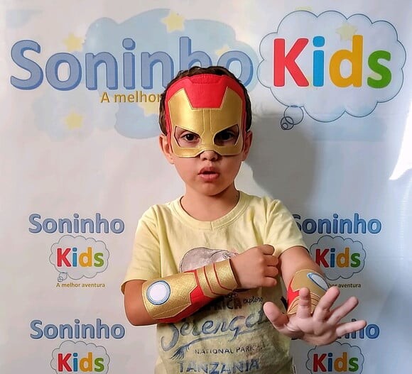Máscara Homem de Ferro + Braceletes Infantil Couro Ecológico