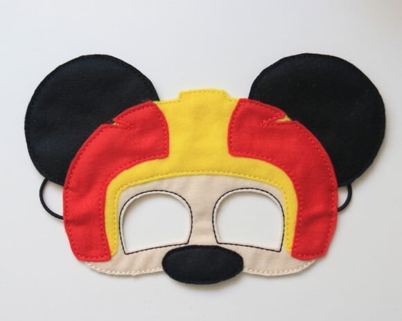 Máscara Mickey infantil feltro bordada