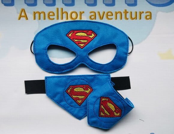 Máscara Superman com Braceletes - Feltro