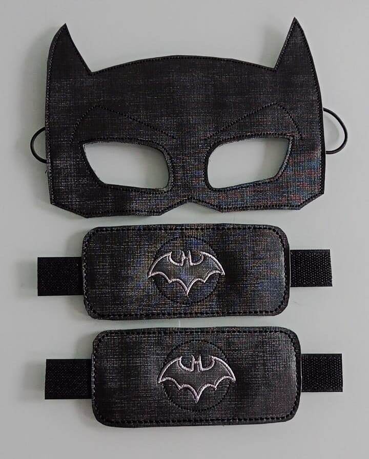 Kit Super Heróis com Braceletes - Couro Ecológico