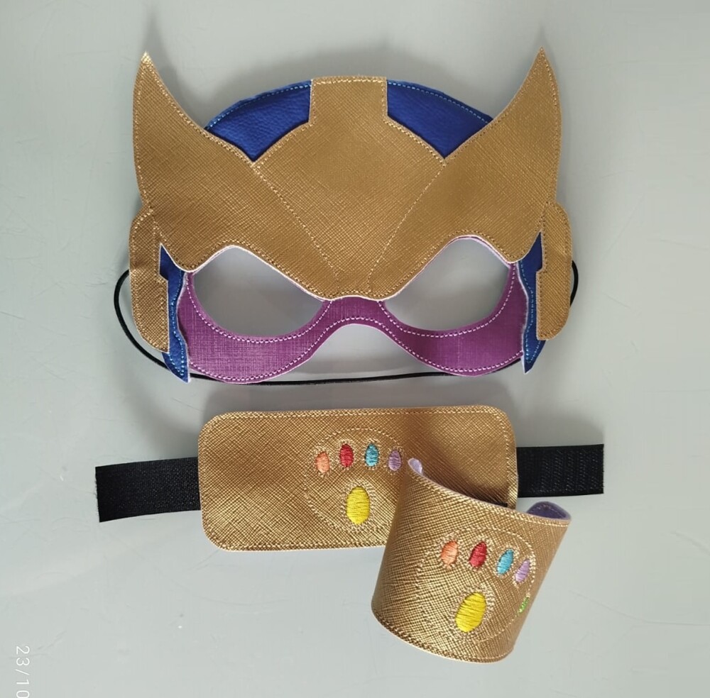 Kit Super Heróis com Braceletes - Couro Ecológico