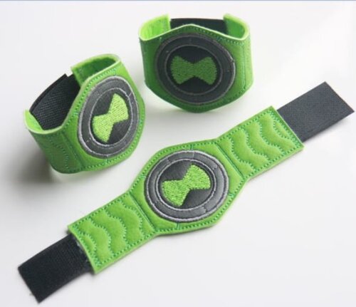 2 Braceletes Ben10 em Couro Ecológico