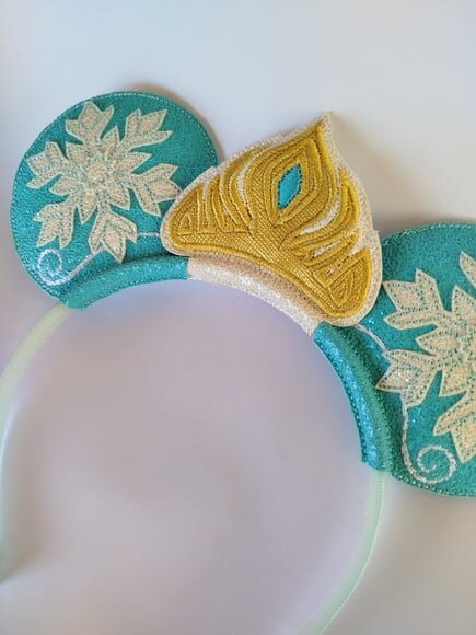 Arquinho Tiara Frozen com Brilho Bordada- Luxo