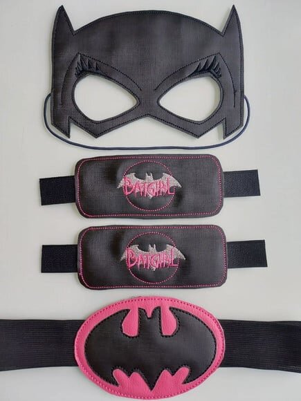 Máscara Batgirl Cinto e Braceletes Infantil