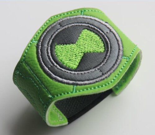 Máscara Ben10 com Bracelete em Couro Ecológico