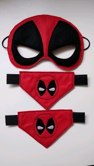 Máscara Deadpool infantil feltro bordado