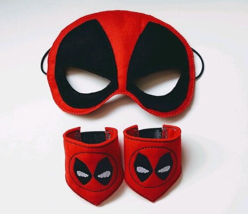 Máscara Deadpool infantil feltro bordado