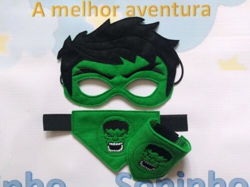 Máscara Hulk com Braceletes - Infantil