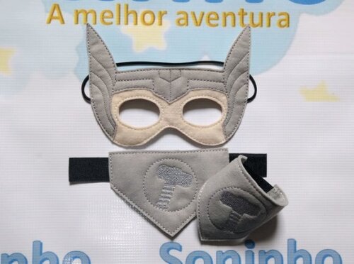 Máscara Thor com Braceletes Infantil
