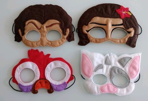 Máscaras Moana e Maui, galo e porquinho - Luxo