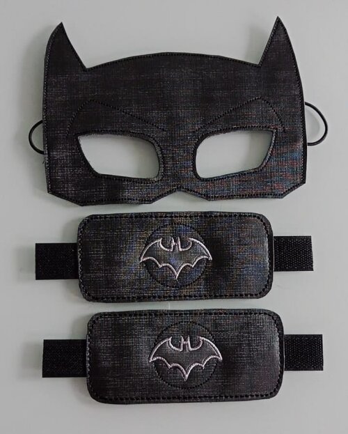 Kit Super Heróis com Braceletes - Couro Ecológico