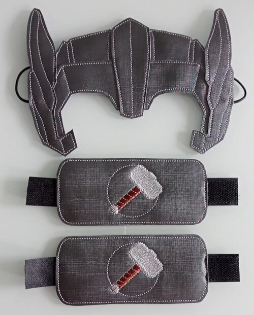 Kit Super Heróis com Braceletes - Couro Ecológico